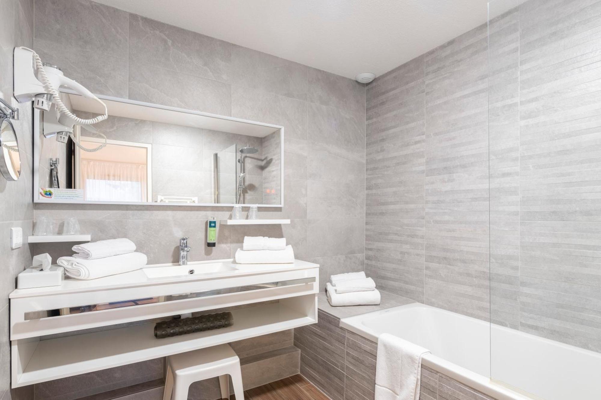 Logis Hotel Arc En Ciel Thonon-les-Bains Eksteriør bilde