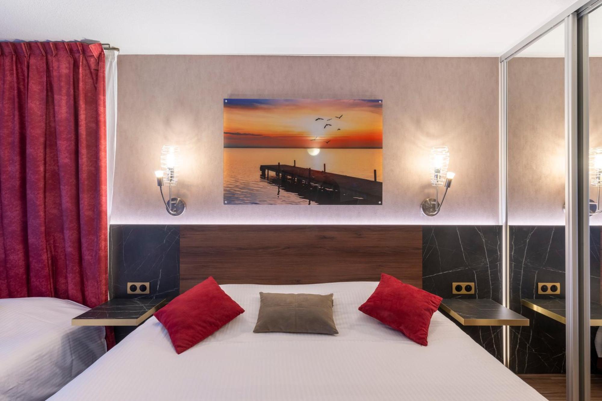 Logis Hotel Arc En Ciel Thonon-les-Bains Rom bilde