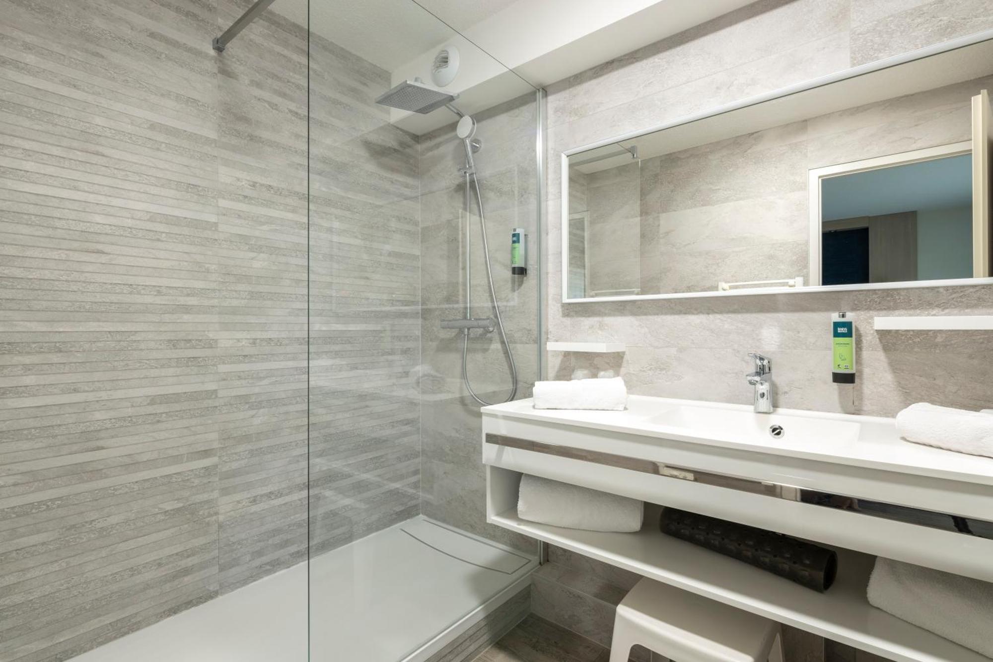 Logis Hotel Arc En Ciel Thonon-les-Bains Eksteriør bilde